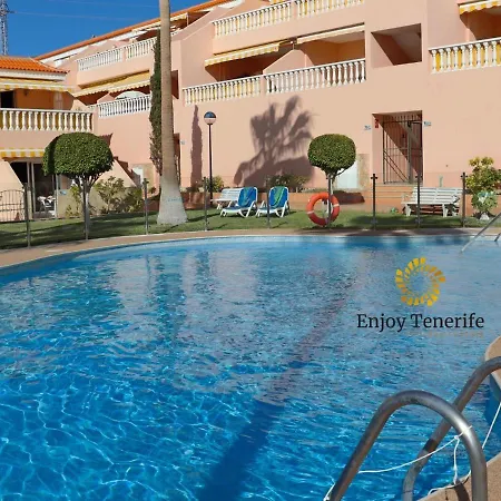 California Relax Alice I Pool View Apartment