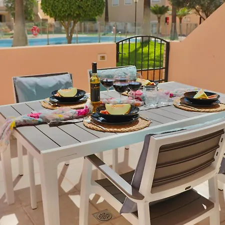 California Relax Alice I Pool View Apartment *